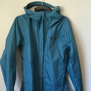 Patagonia Torrentshell rain jacket, women's medium